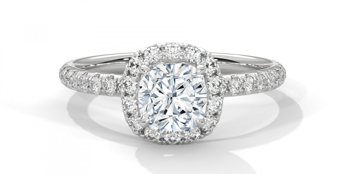Lab-Grown Engagement Rings: A Modern Love Story