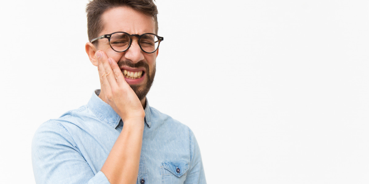 Zeurende Pijn in Kaak en Oor: Oorzaken, Symptomen en Behandeling