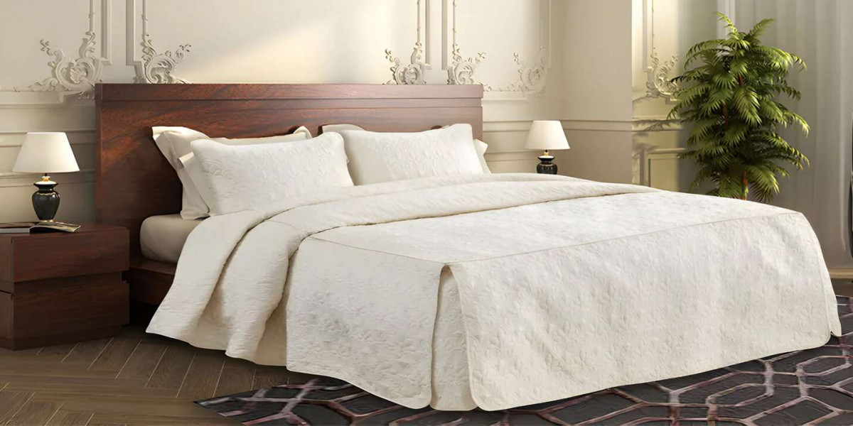 Transform Your Bedroom with Elegant Duvet Covers King and Luxury Bath Towels