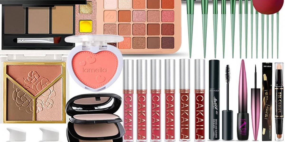 An Exploration of Glitter Eyeshadow: From Luxe Nudes to Bold Hues