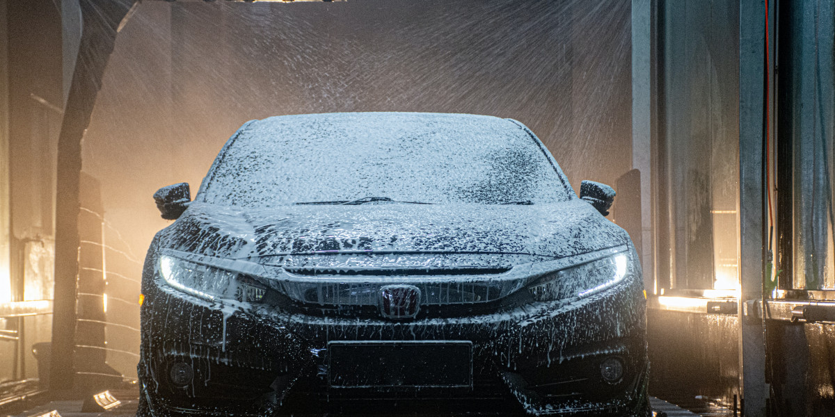 Seasonal Car Wash Care: How to Protect Your Car in Summer & Winter