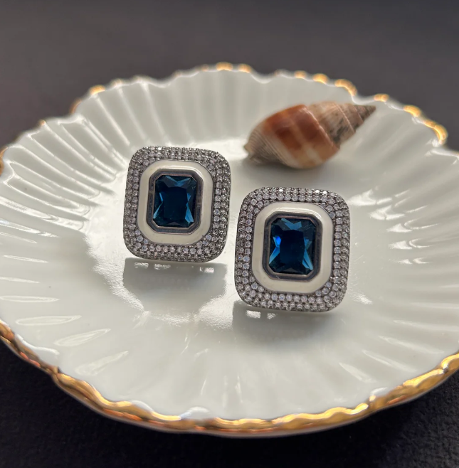 Mix and Match: Pairing Stylish Earrings With Your Outfit
