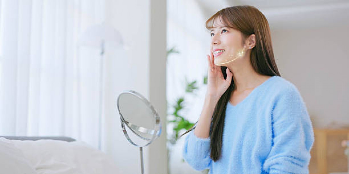 Choosing the Right Surgeon for Your Facelift in Riyadh