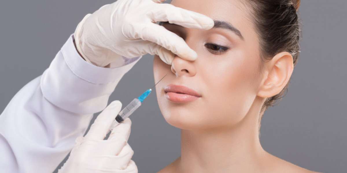 How Does a Non-Surgical Nose Job Highlight Subtle Chic Facial Contours?