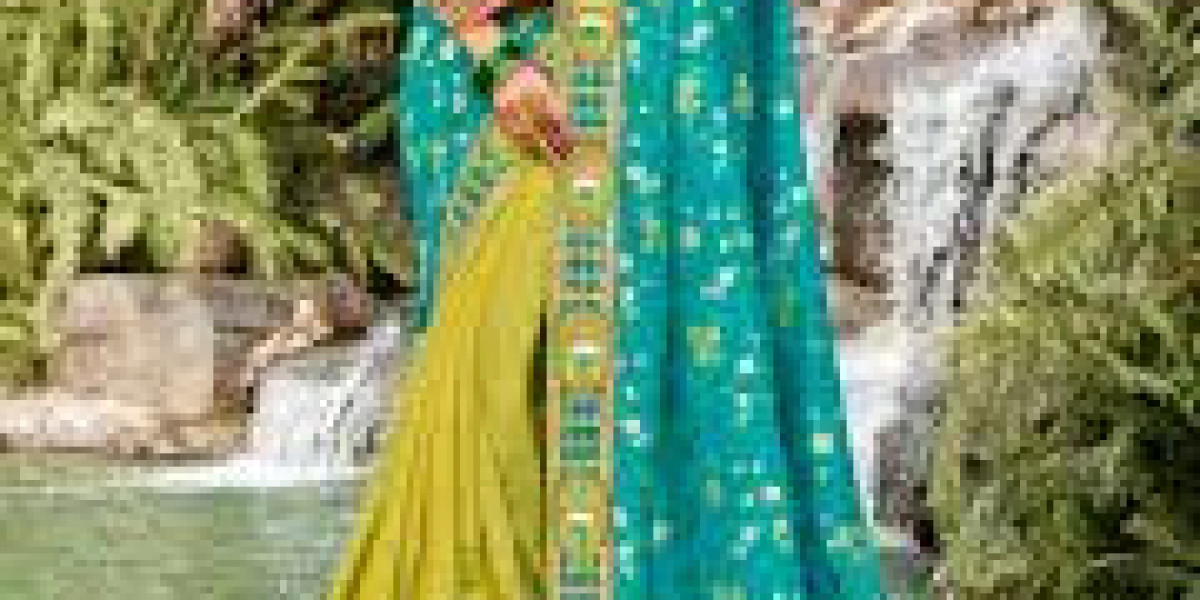 Double Shade Saree: The Ideal Combination of Colors and Modernity