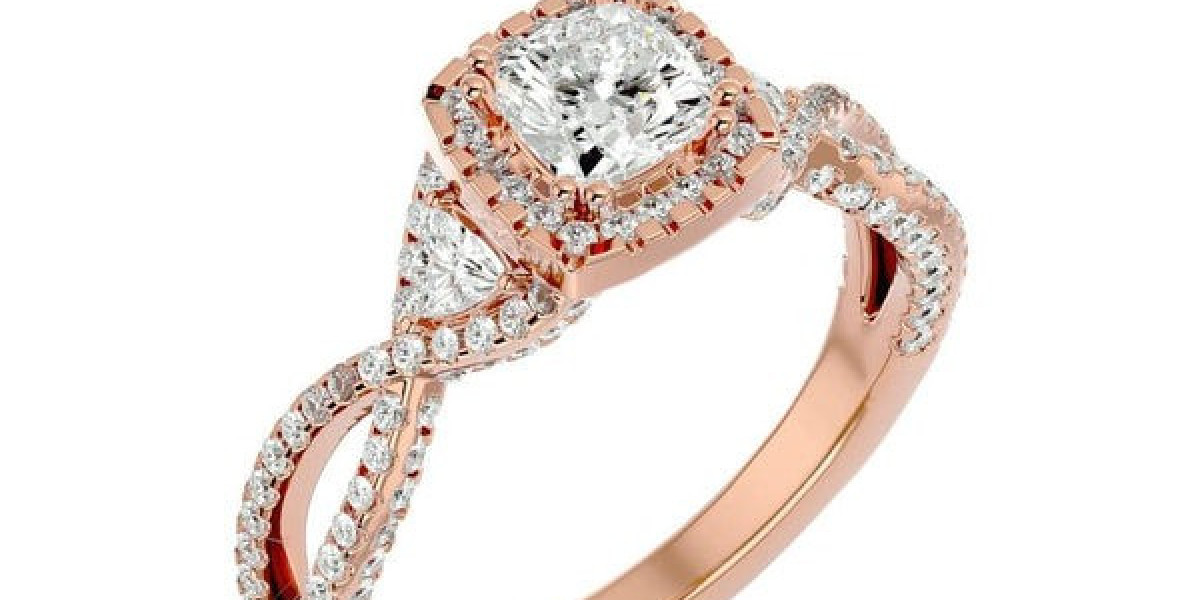 Lucy Trilliant Diamonds Engagement Ring