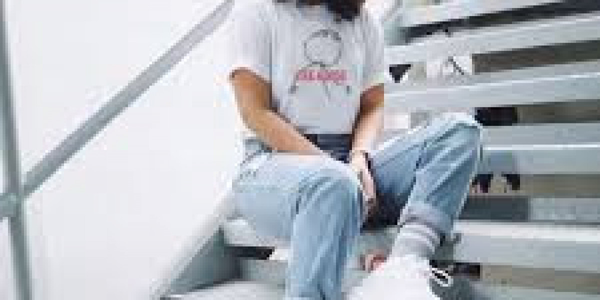 Raspberry Hills Street Fashion – Stylish & Comfortable