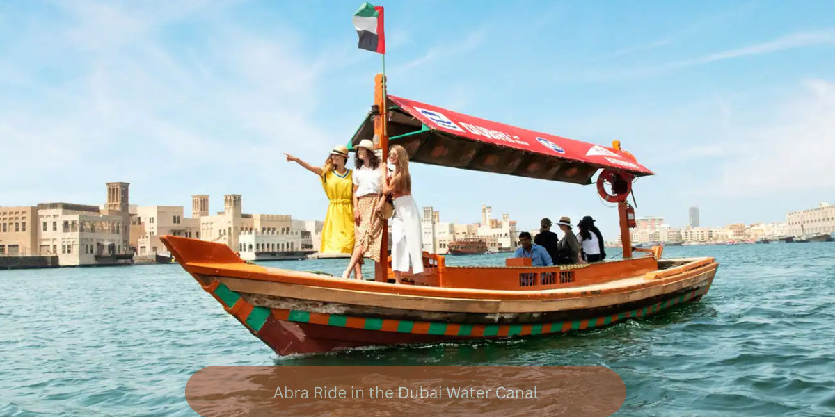 Experiencing the Traditional Abra Journey on a Modern Canal