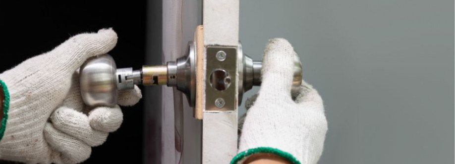 Astoria Locksmith and Door Inc Cover Image