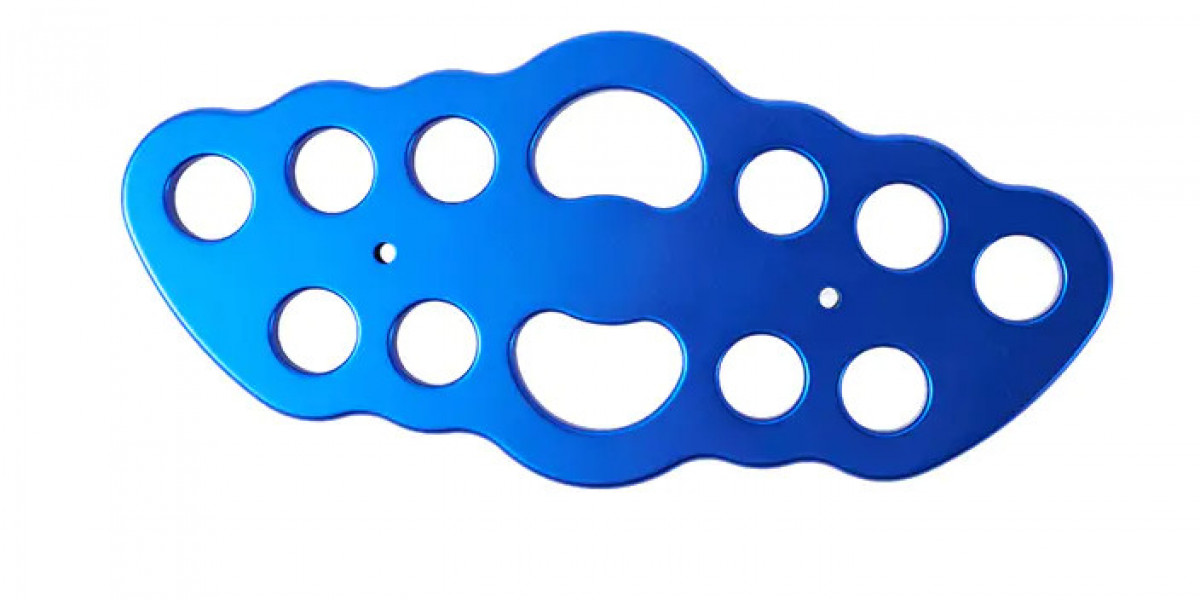 The Rigging Plate Connects Hardware and Keeps Loads Balanced