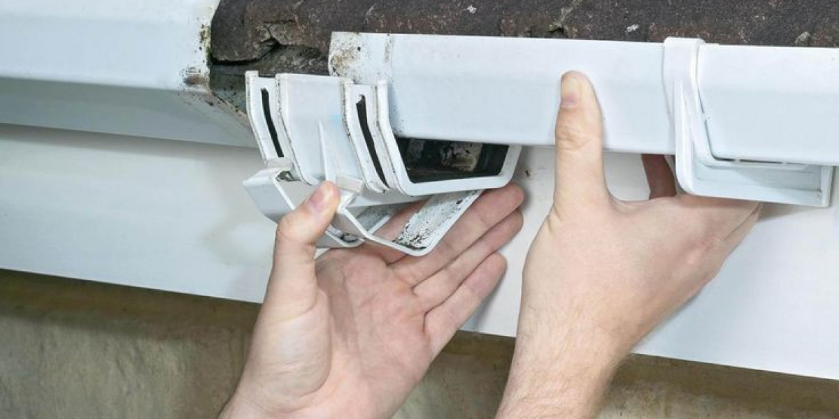 How Can I Find Reliable Gutter Repair Services in Weatherford?