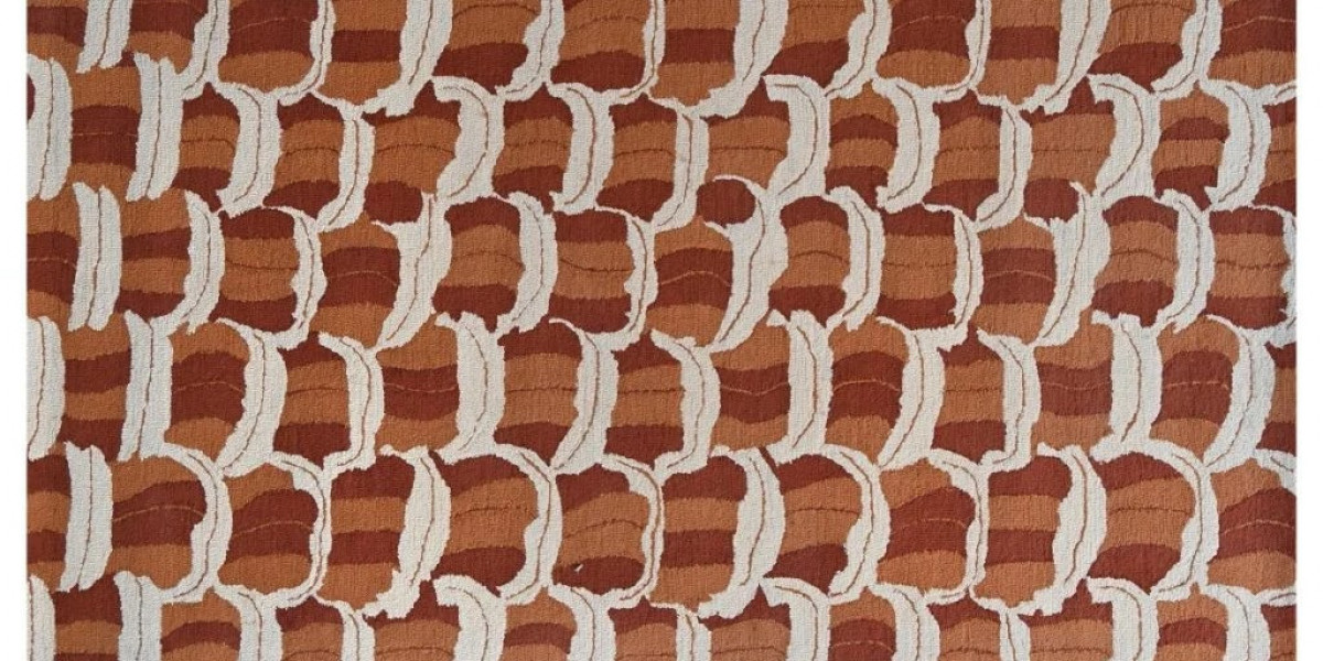 How Red Rugs Create a Warm and Inviting Atmosphere at Home