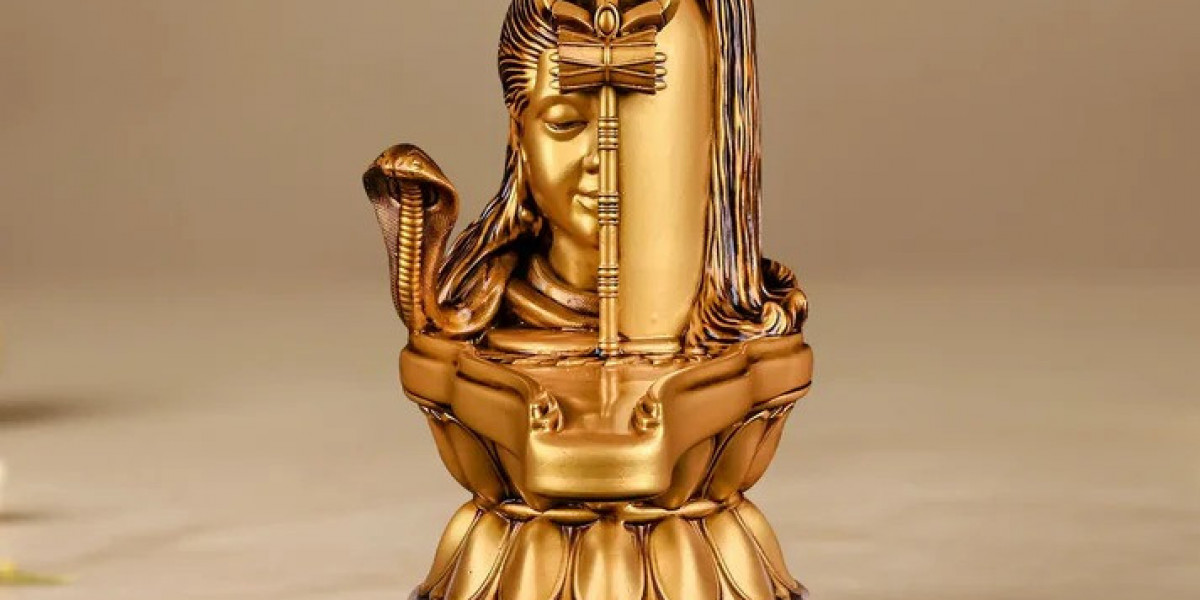 Divine Shiv Murti – Symbol of Peace & Power