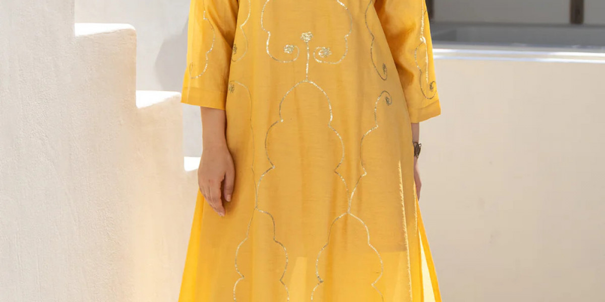 What to Wear to a Haldi Ceremony: The Complete Style Guide for a Picture-Perfect Celebration