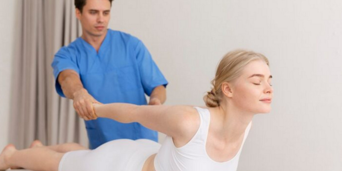 How Physical Therapy Johns Creek GA Can Help Improve Shoulder Mobility and Everyday Arm Movement