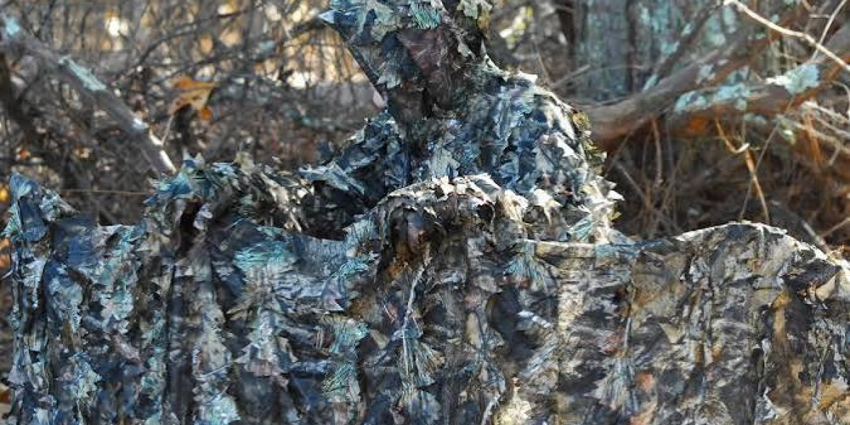 Titan 3D Camouflage Suit: Comfortable 3D Concealment for Outdoor Adventures